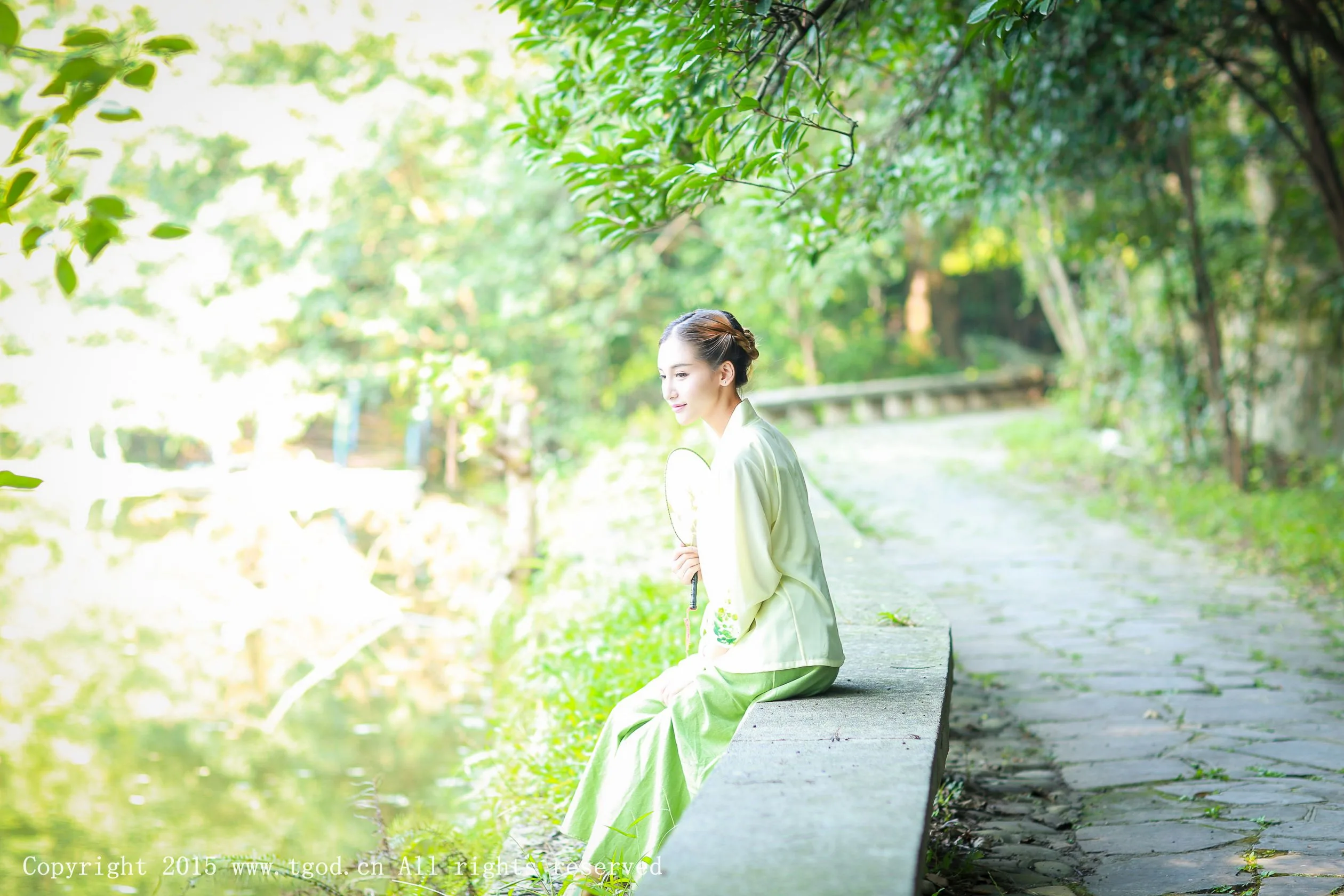 [TGOD đề cử Nữ thần] Nữ thần băng giá - Vẻ đẹp tươi tắn và cổ điển trong bộ ảnh Hanfu - 2